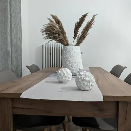 Juniperus דירה קפלוס